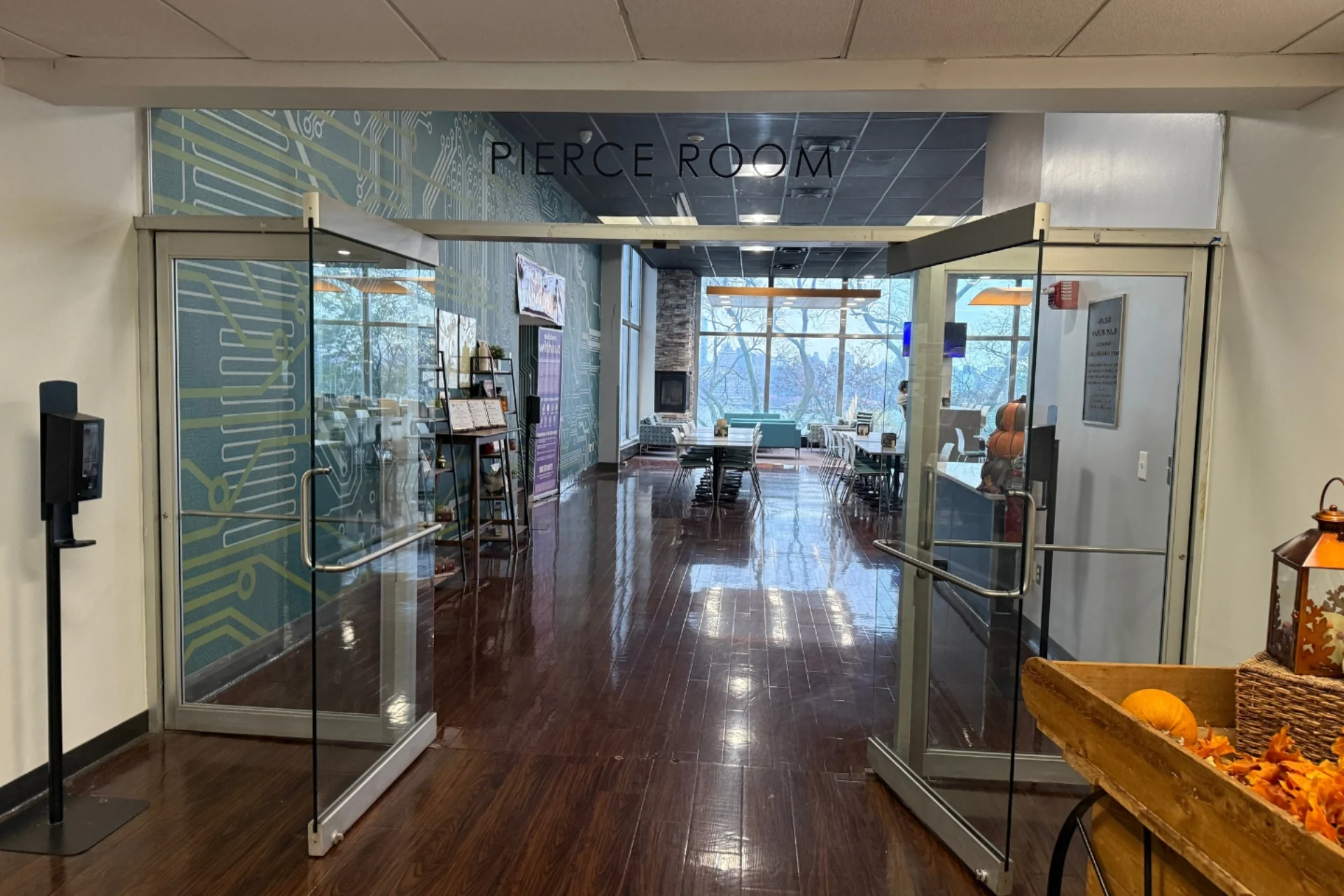 Gallery 706b80