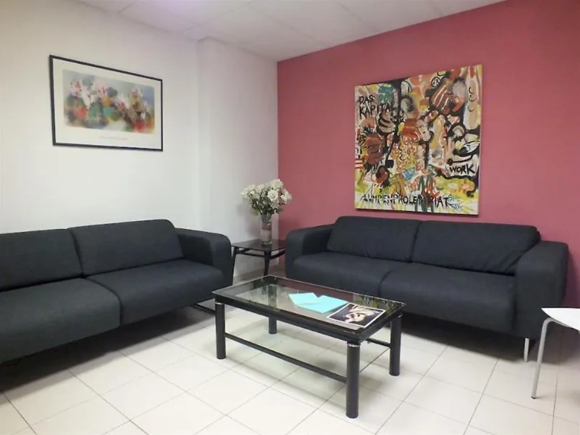 Gallery 6e2e12
